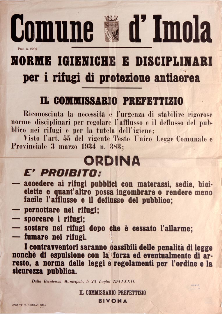 3. Imola, 25 luglio 1944, manifesto che regolamenta l’accesso ai rifugi antiaerei (Archivio Cidra, Fondo Montevecchi)